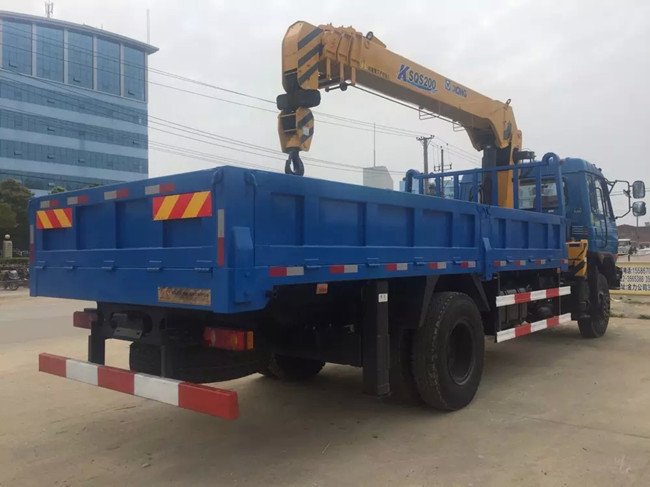 東風(fēng)145隨車吊(可裝3.5噸~6.3噸吊機(jī)) 東風(fēng)145隨車吊(可裝3.5噸~6.3噸吊機(jī))