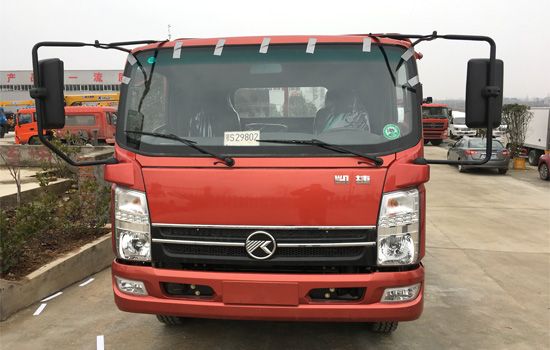 凱馬小挖機(jī)拖車