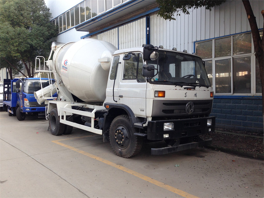 東風6/7方攪拌車