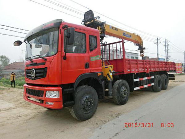 東風(fēng)征夢前四后八輪隨車吊