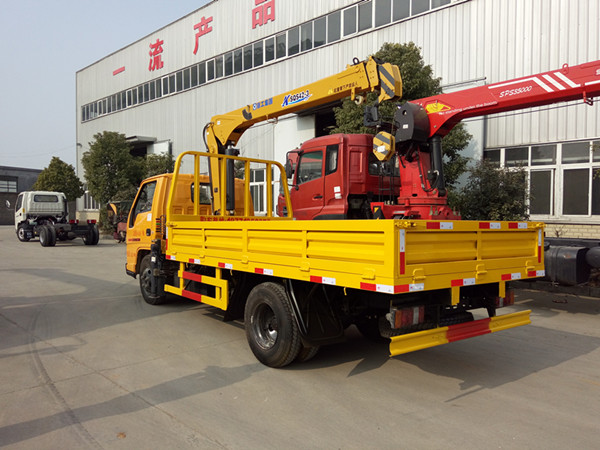 國五江鈴徐工2噸藍(lán)牌隨車吊