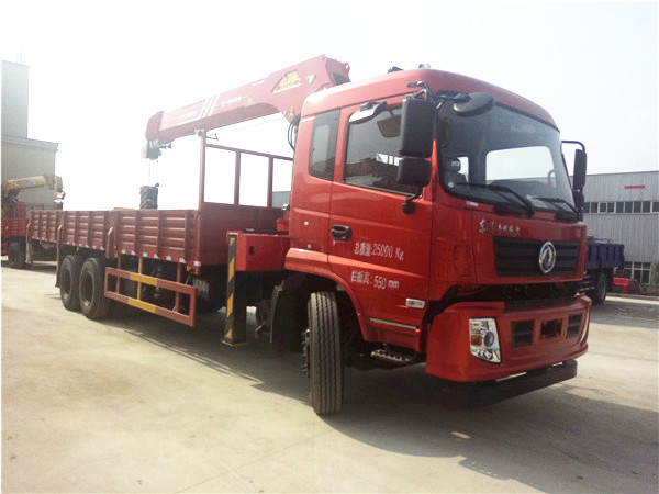 東風(fēng)后雙橋三一12噸隨車吊 東風(fēng)后雙橋三一12噸隨車吊