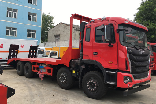 【國(guó)五】江淮K5前四后八挖機(jī)平板車(chē)