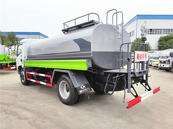 東風福瑞卡新款灑水車