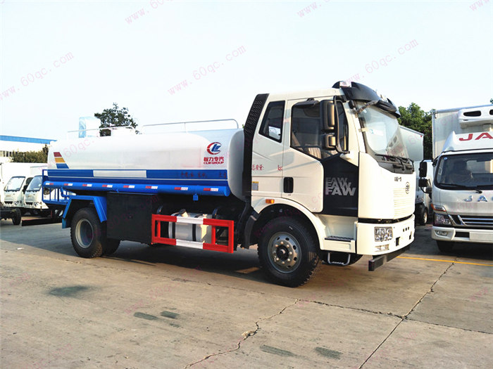 解放14噸J6灑水車