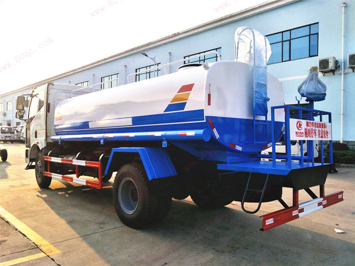 解放14噸J6灑水車