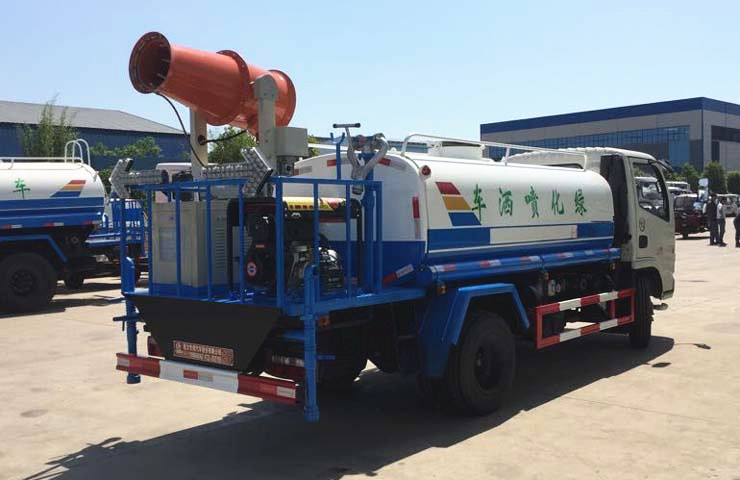 東風福瑞卡霧炮車