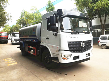 東風D3L型12噸灑水車2臺發河北