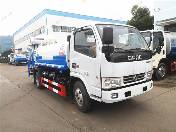 東風多利卡D6霧炮車