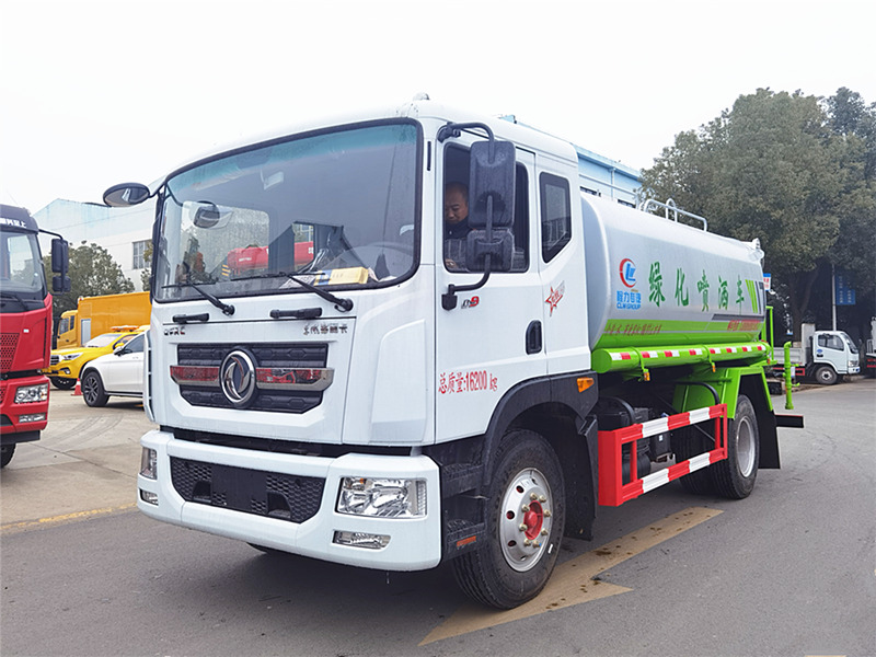 東風(fēng)多利卡D9新款霧炮車