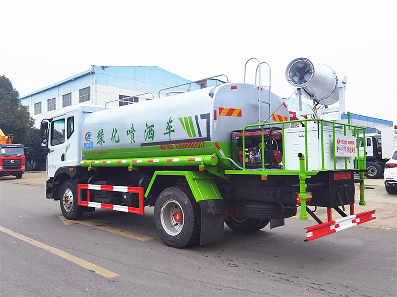 東風(fēng)多利卡D9新款霧炮車