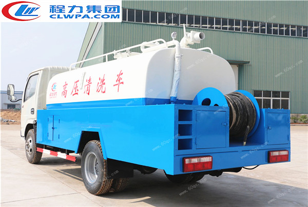 東風(fēng)多利卡藍(lán)牌高壓清洗車