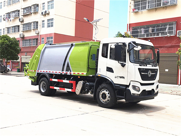 國(guó)六東風(fēng)天錦壓縮垃圾車