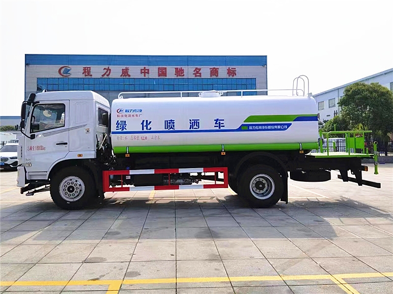 東風華神F5灑水車 東風華神F5灑水車