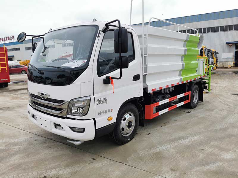 福田時(shí)代領(lǐng)航霧炮抑塵車