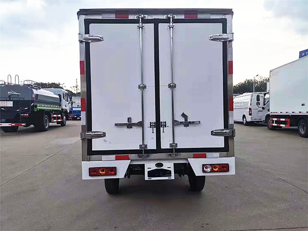 福田祥菱國(guó)六藍(lán)牌冷藏車(chē)