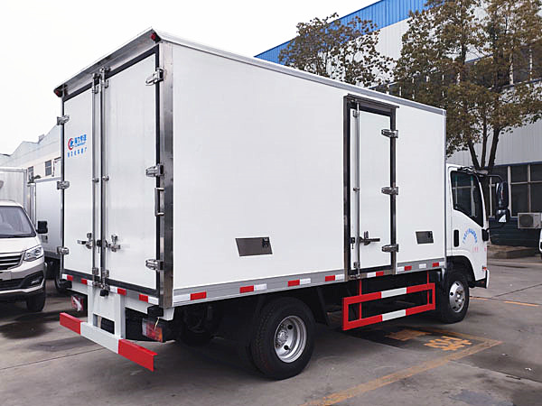 五十鈴KV100國(guó)六冷藏車 五十鈴KV100國(guó)六冷藏車